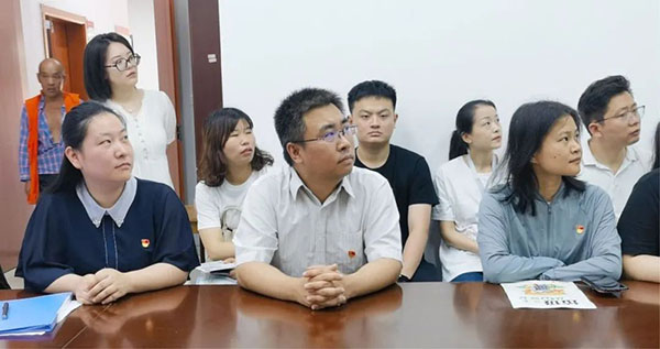 安博党支部开展“推动垃圾分类，践行绿色发展”联合党建活动