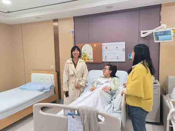安博工会走访慰问生育女员工
