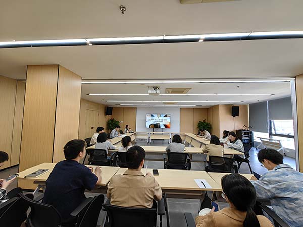 人间四月天 读书正当时——安博开展读书分享活动